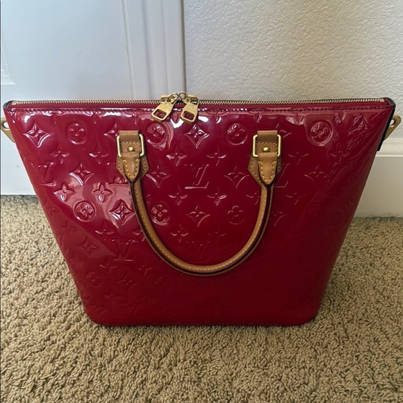 Louis Vuitton Red Patent Leather 2-way Tote bag - Picture 2 of 8